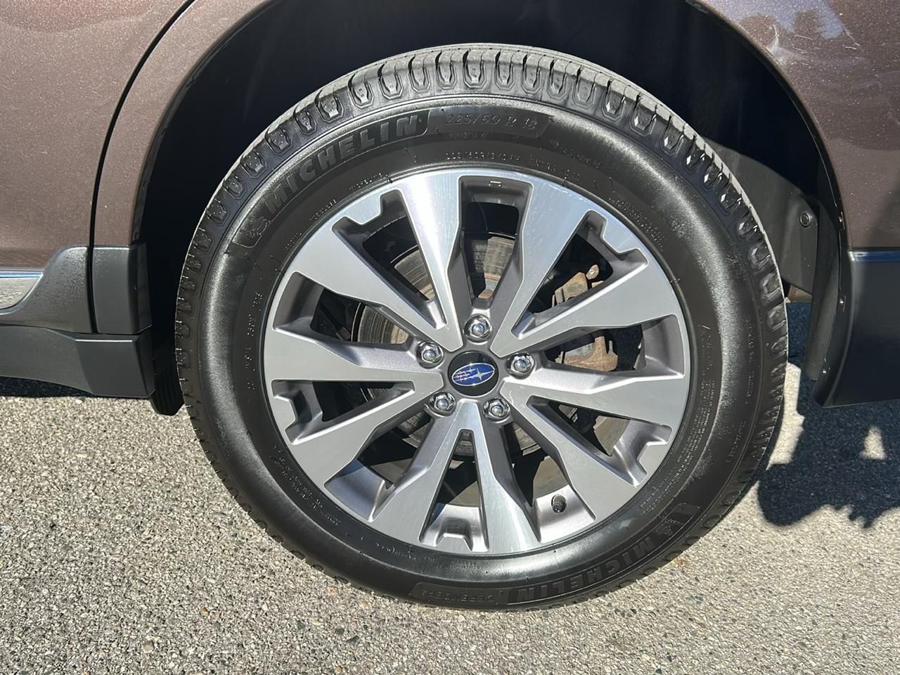 Subaru Outback 3.6R Touring 2019