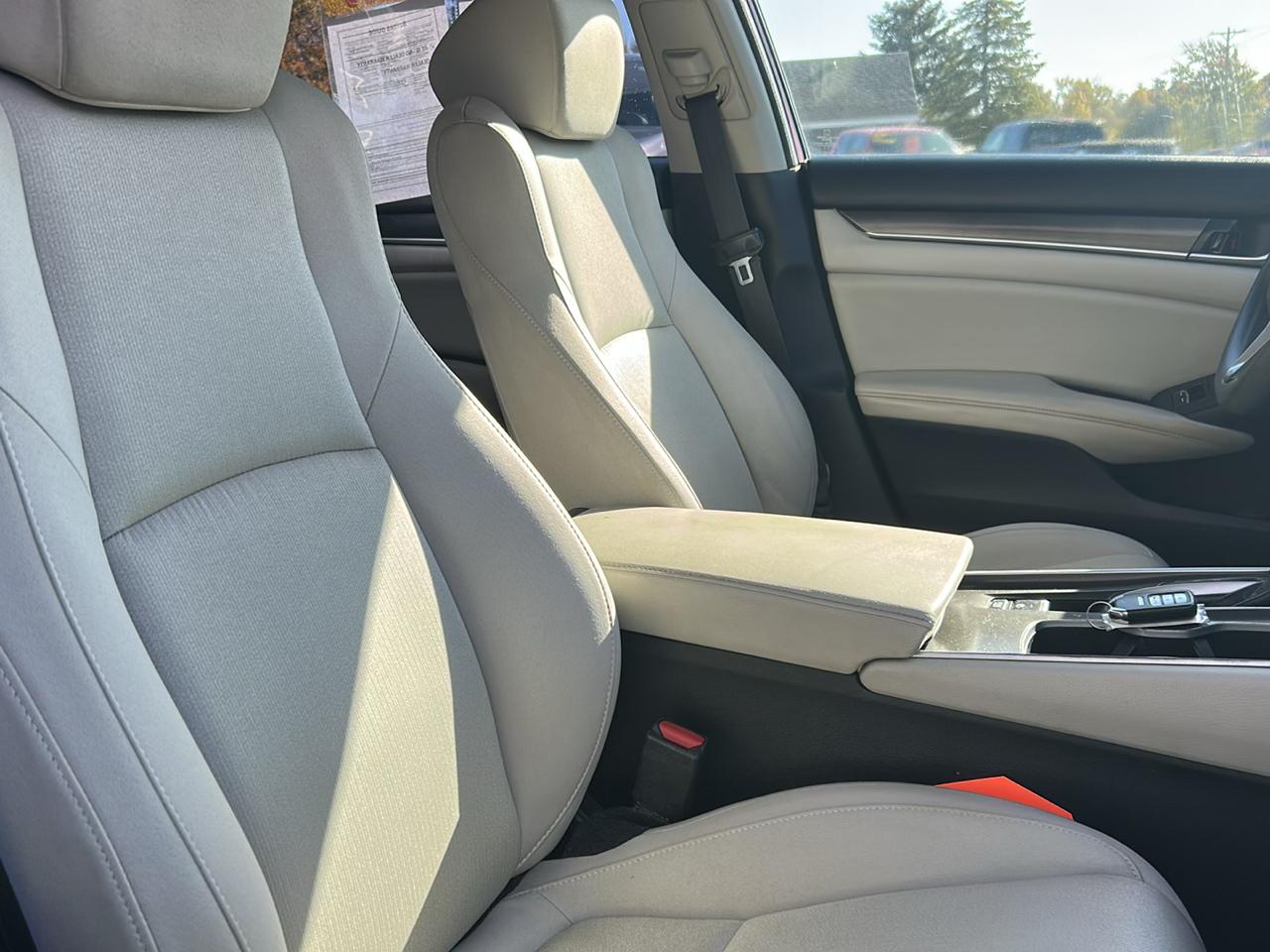 Honda Accord Sedan LX 1.5T CVT 2018