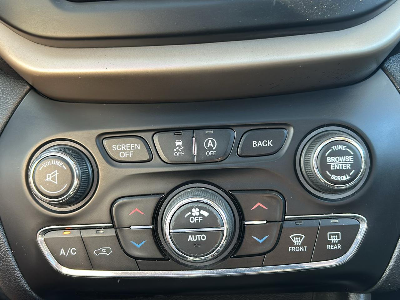 Jeep Cherokee 4WD 4dr Limited 2016