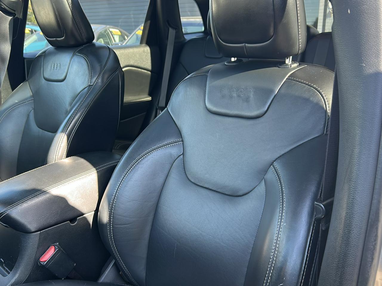 Jeep Cherokee 4WD 4dr Limited 2016