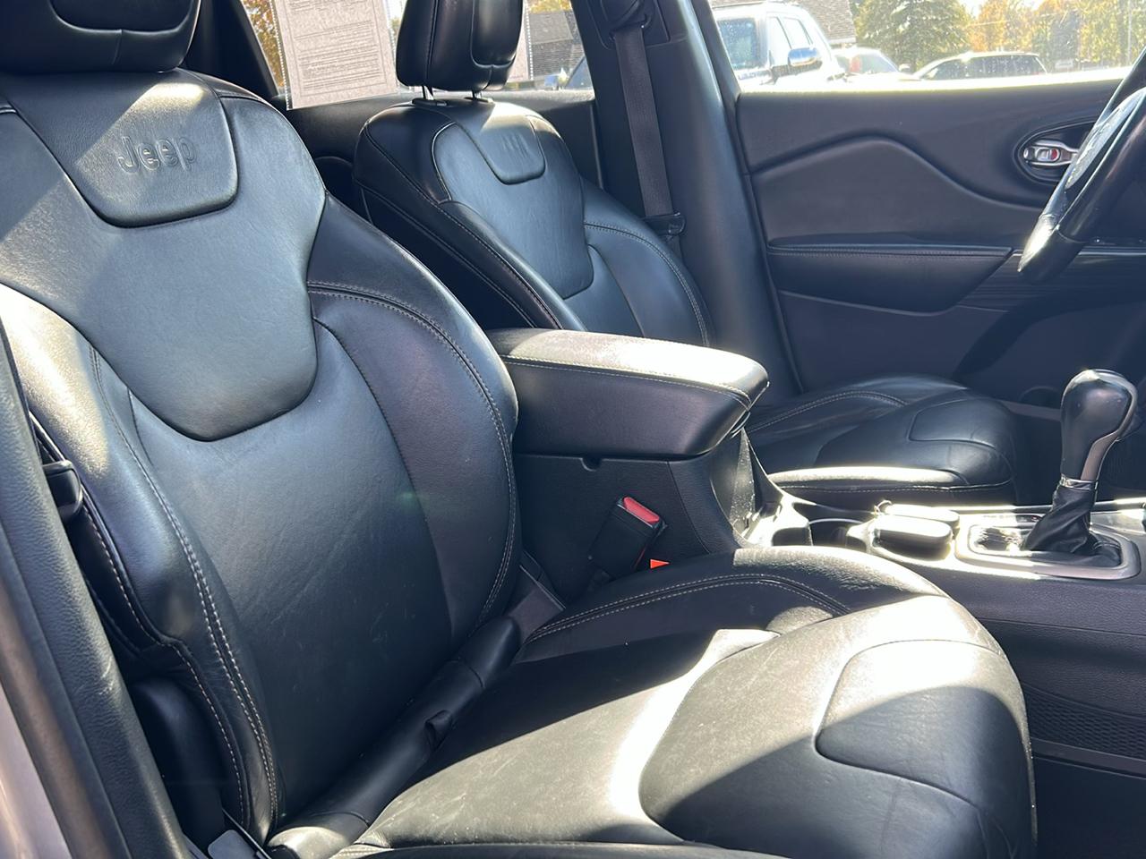 Jeep Cherokee 4WD 4dr Limited 2016
