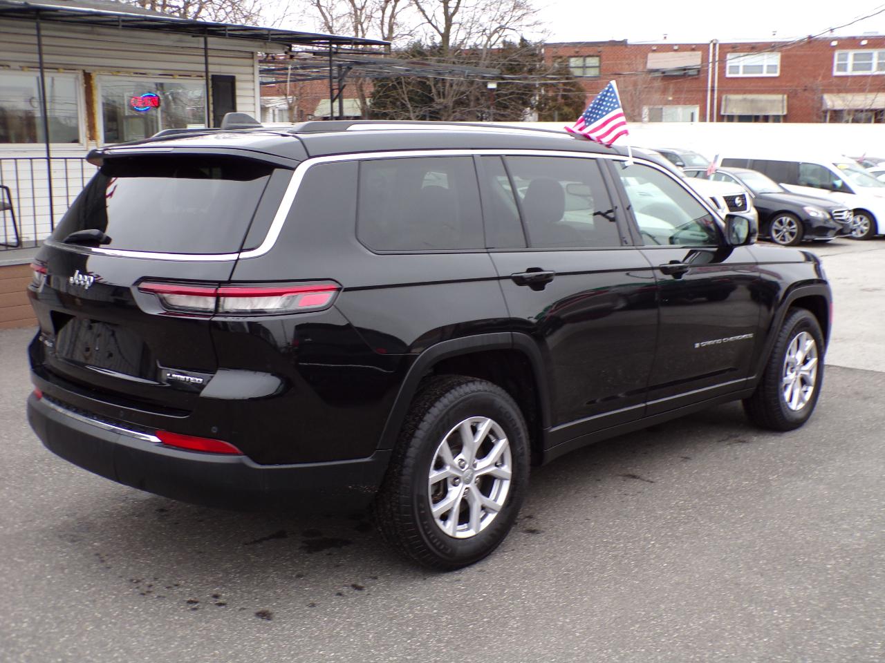 Jeep Grand Cherokee L Limited 4D SUV 4WD 2022
