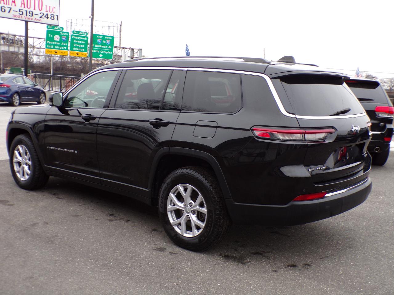 Jeep Grand Cherokee L Limited 4D SUV 4WD 2022