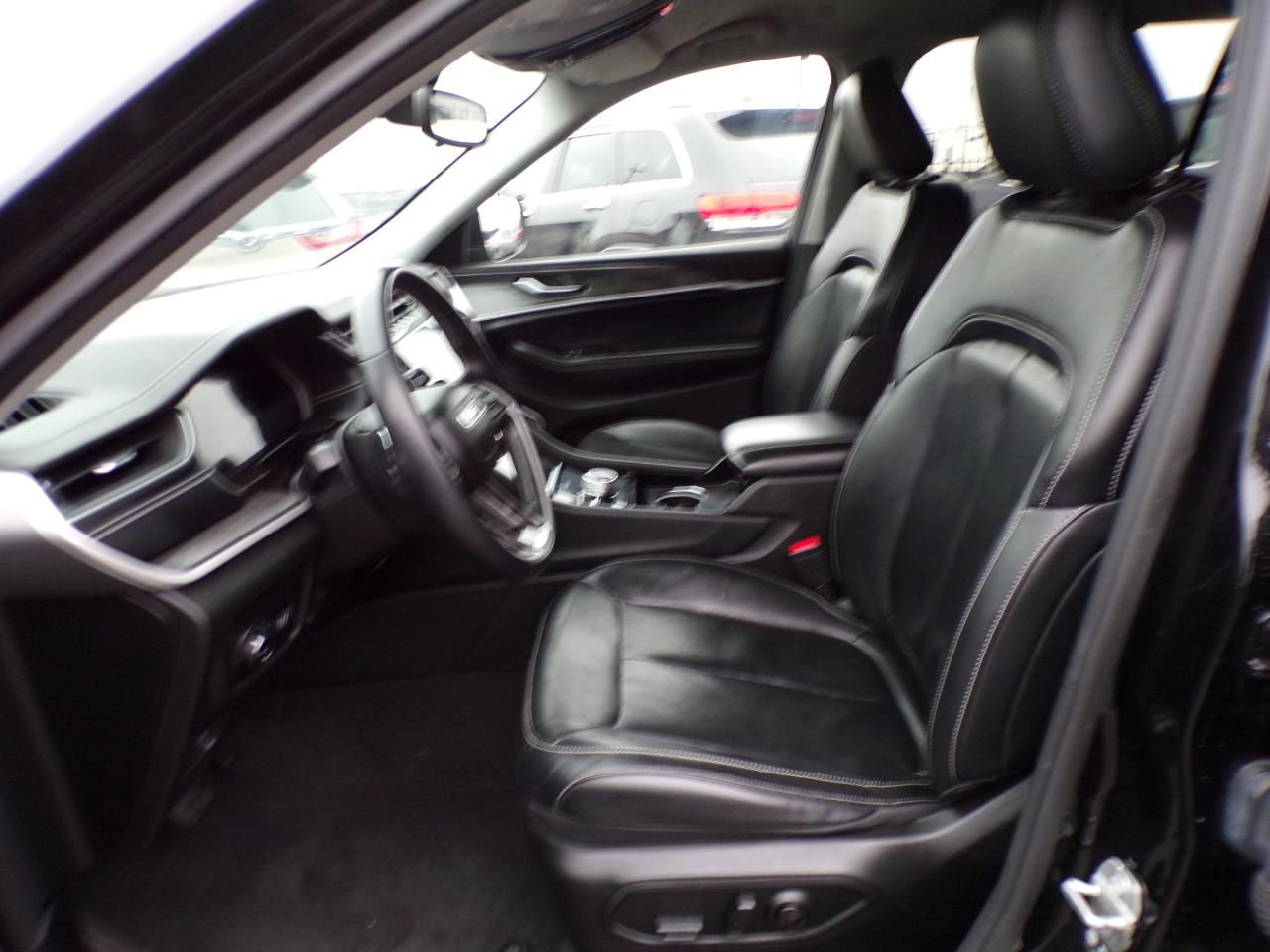 Jeep Grand Cherokee L Limited 4D SUV 4WD 2022