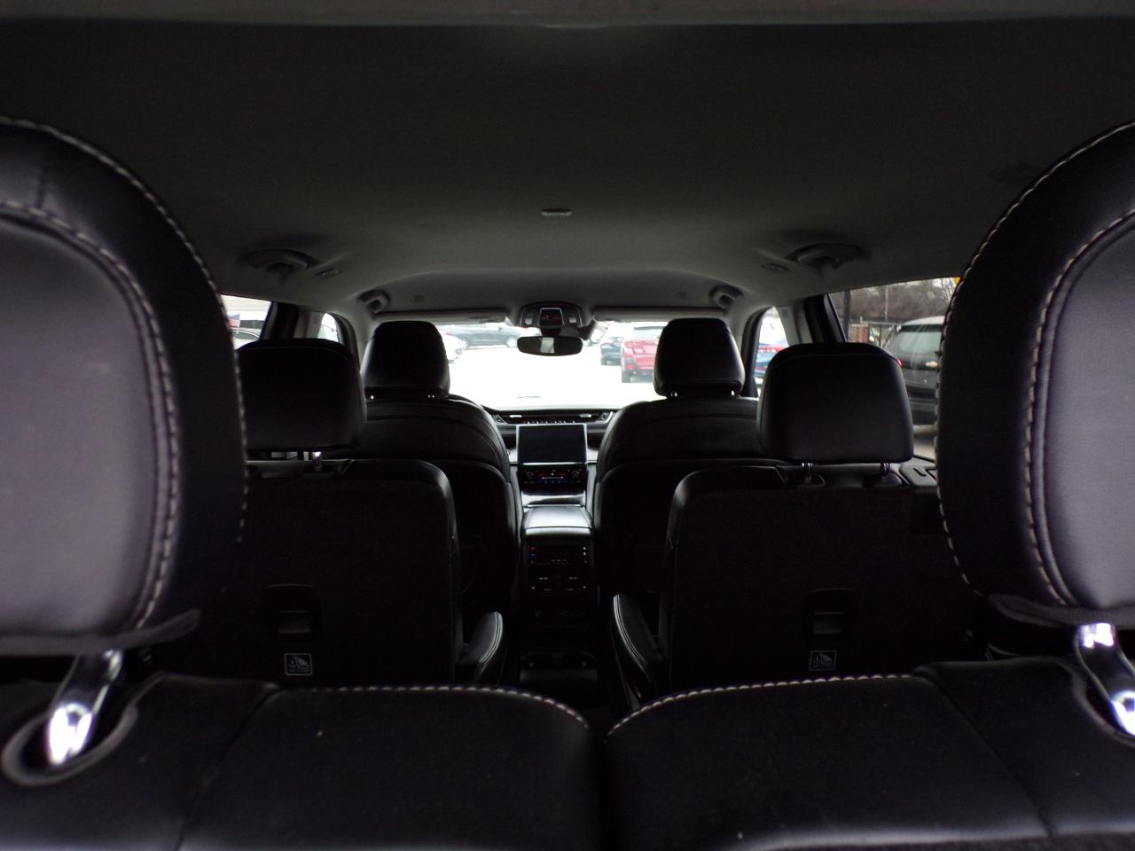 Jeep Grand Cherokee L Limited 4D SUV 4WD 2022