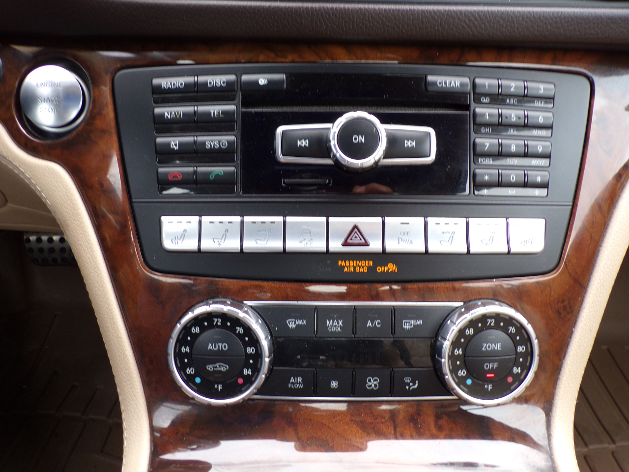 Mercedes-Benz SL-Class SL550R 2013 Mercedes-Benz SL-Class SL550R 2013