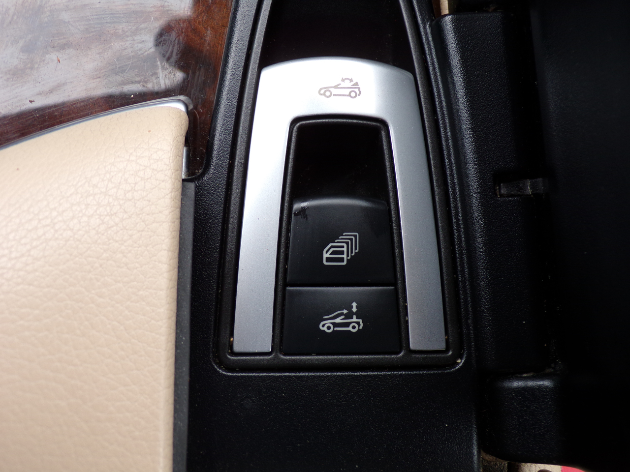 Mercedes-Benz SL-Class SL550R 2013 Mercedes-Benz SL-Class SL550R 2013