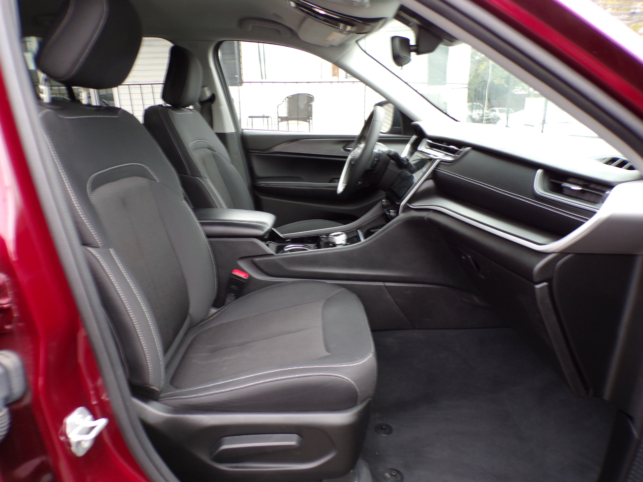 Jeep Grand Cherokee Laredo 4WD 2023 Jeep Grand Cherokee Laredo 4WD 2023