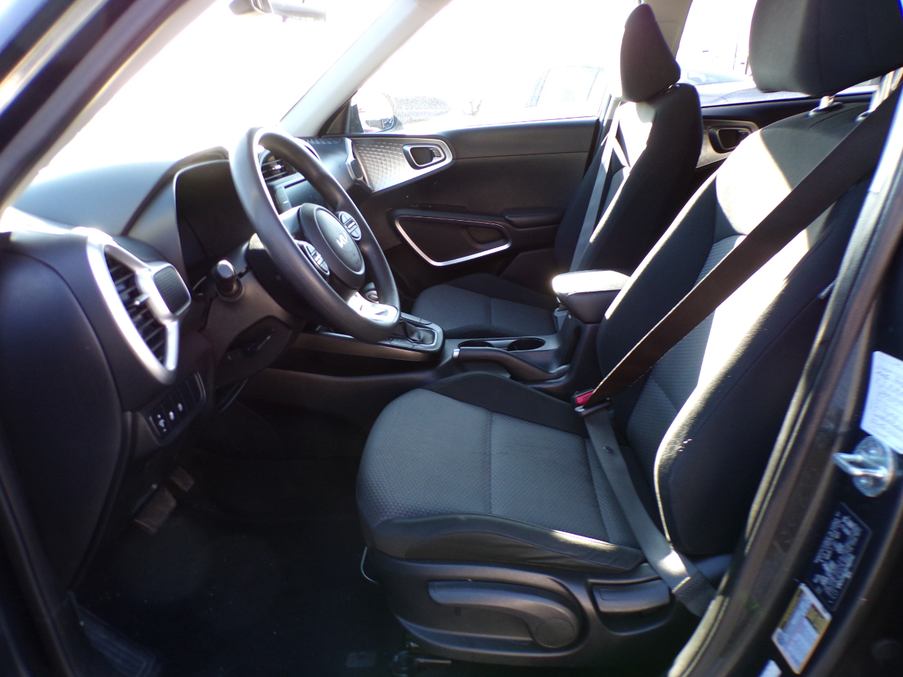 Kia Soul LX CVT 2023