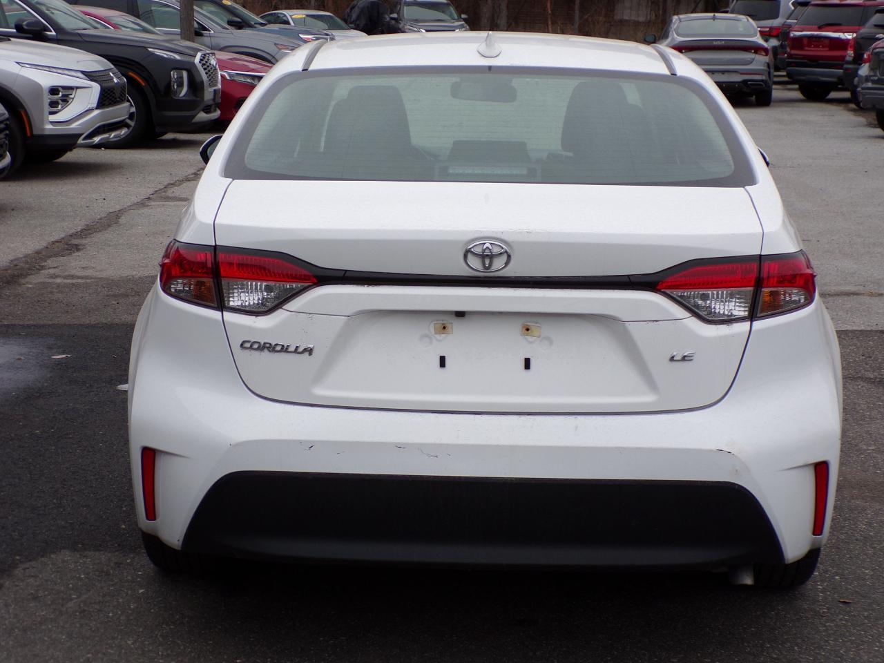 Toyota Corolla LE 2024