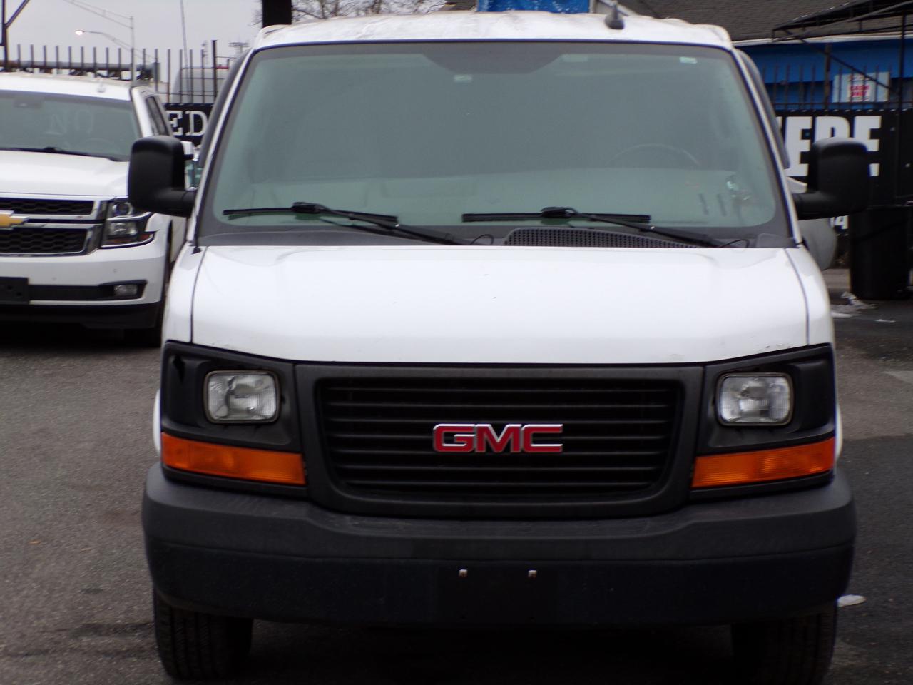 GMC Savana G3500 Cargo 2017
