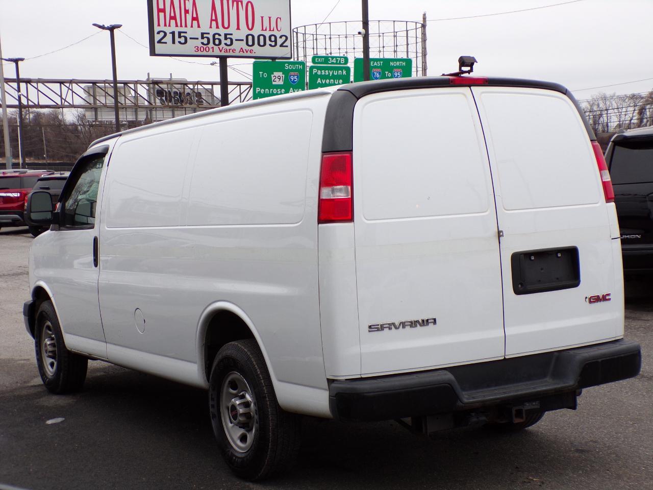 GMC Savana G3500 Cargo 2017