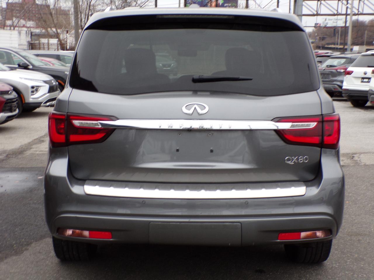 Infiniti QX80 LUXE 2020