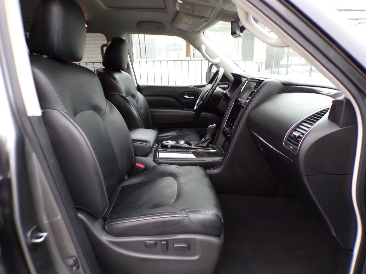 Infiniti QX80 LUXE 2020