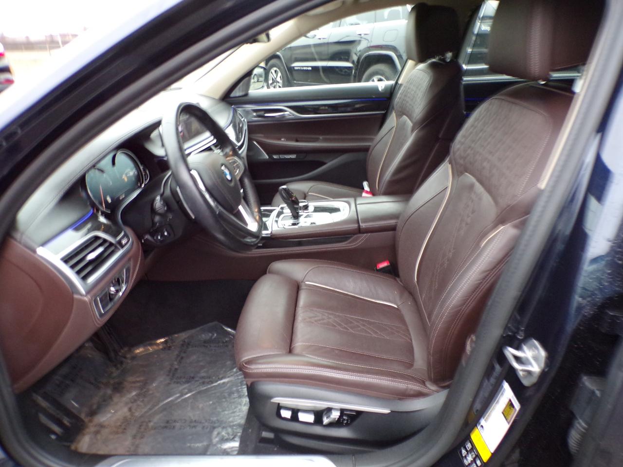 BMW 7-Series 750i xDrive 2016