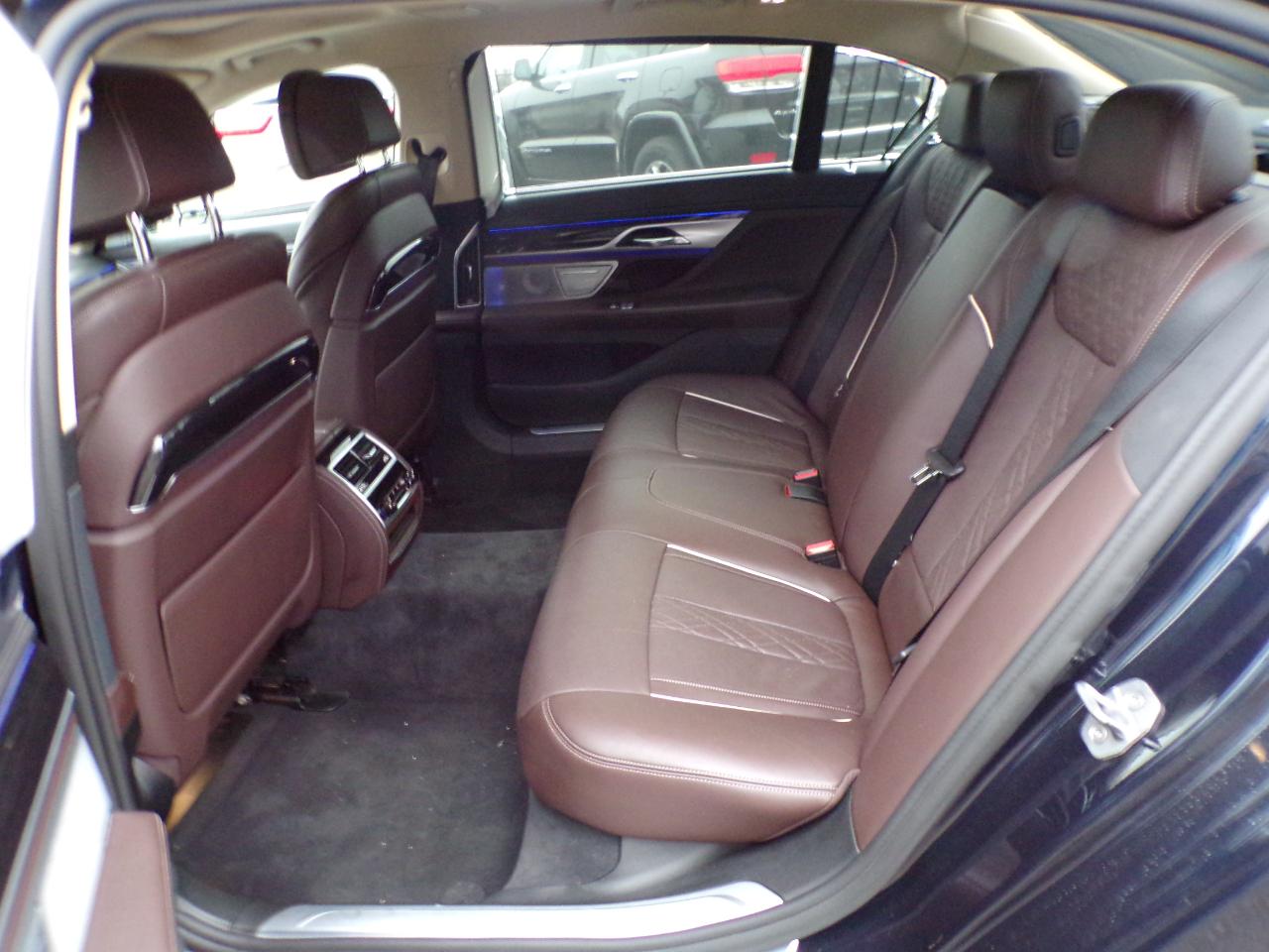 BMW 7-Series 750i xDrive 2016