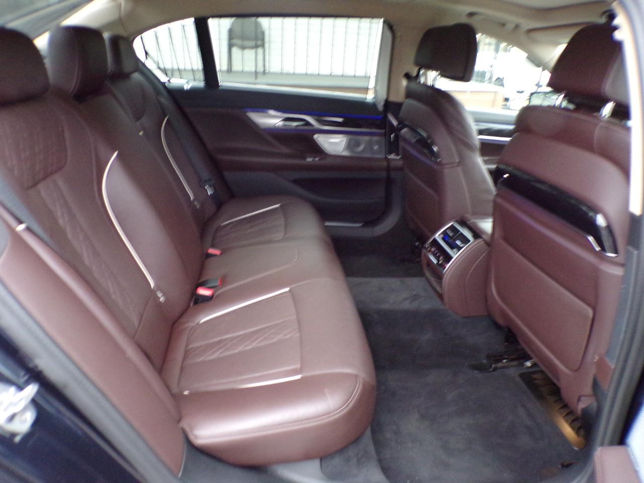 BMW 7-Series 750i xDrive 2016