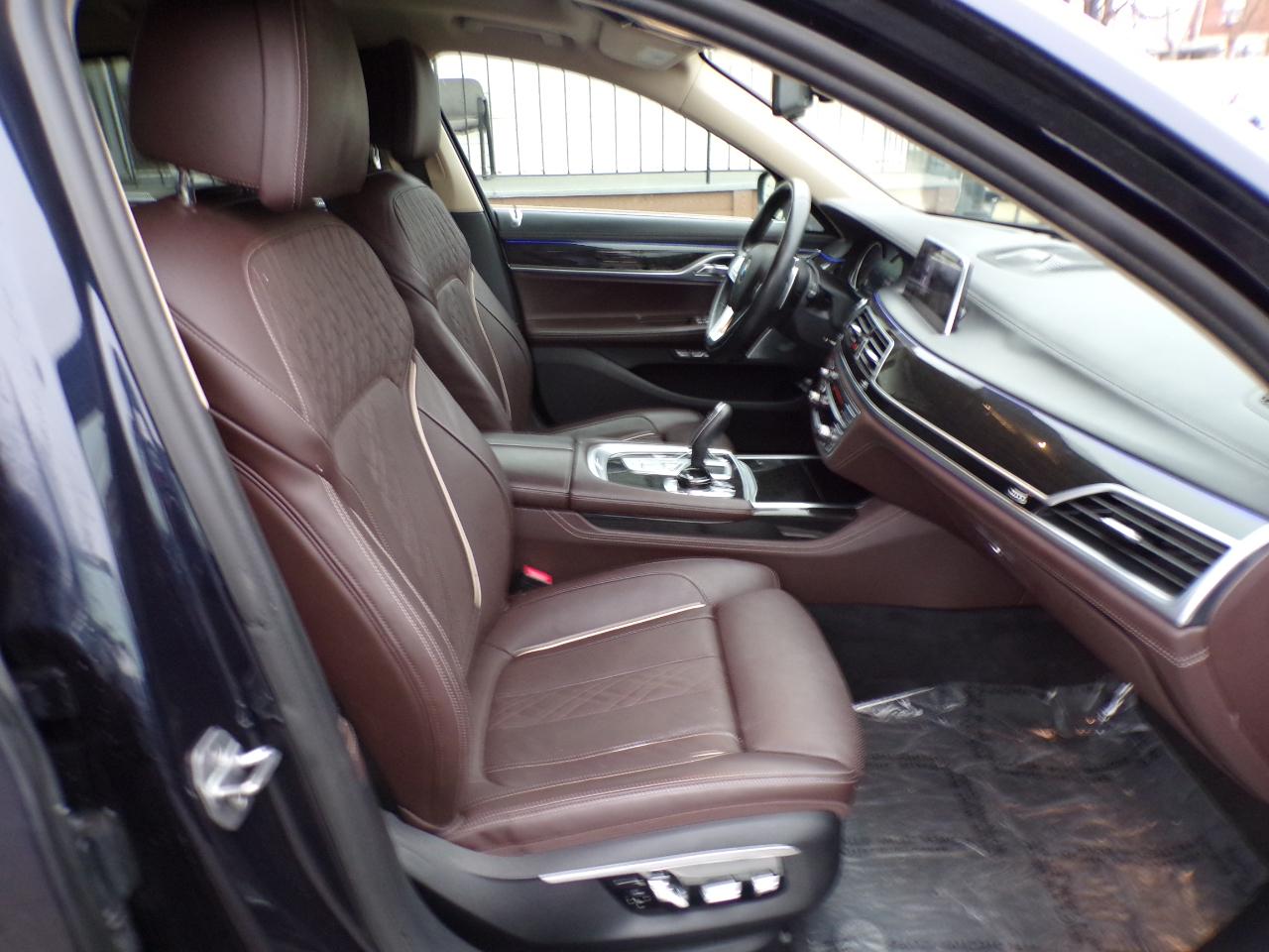 BMW 7-Series 750i xDrive 2016