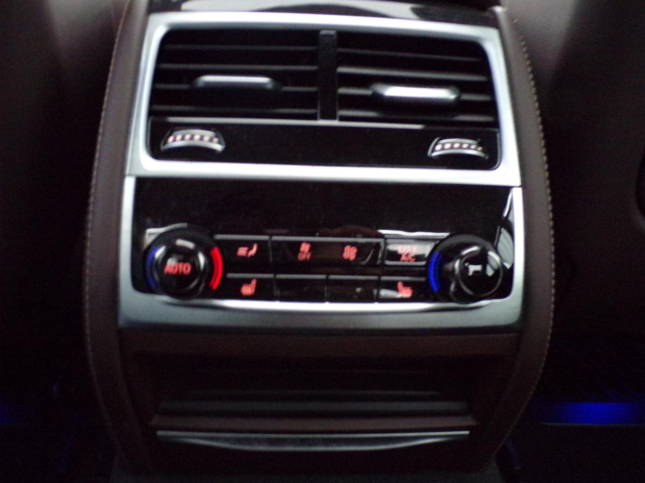 BMW 7-Series 750i xDrive 2016