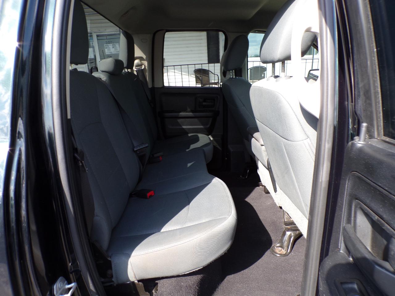 RAM 1500 Tradesman Quad Cab 4WD 2015