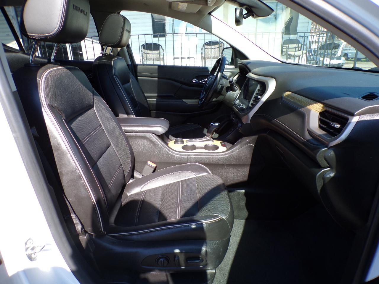 GMC Acadia Denali AWD 2019