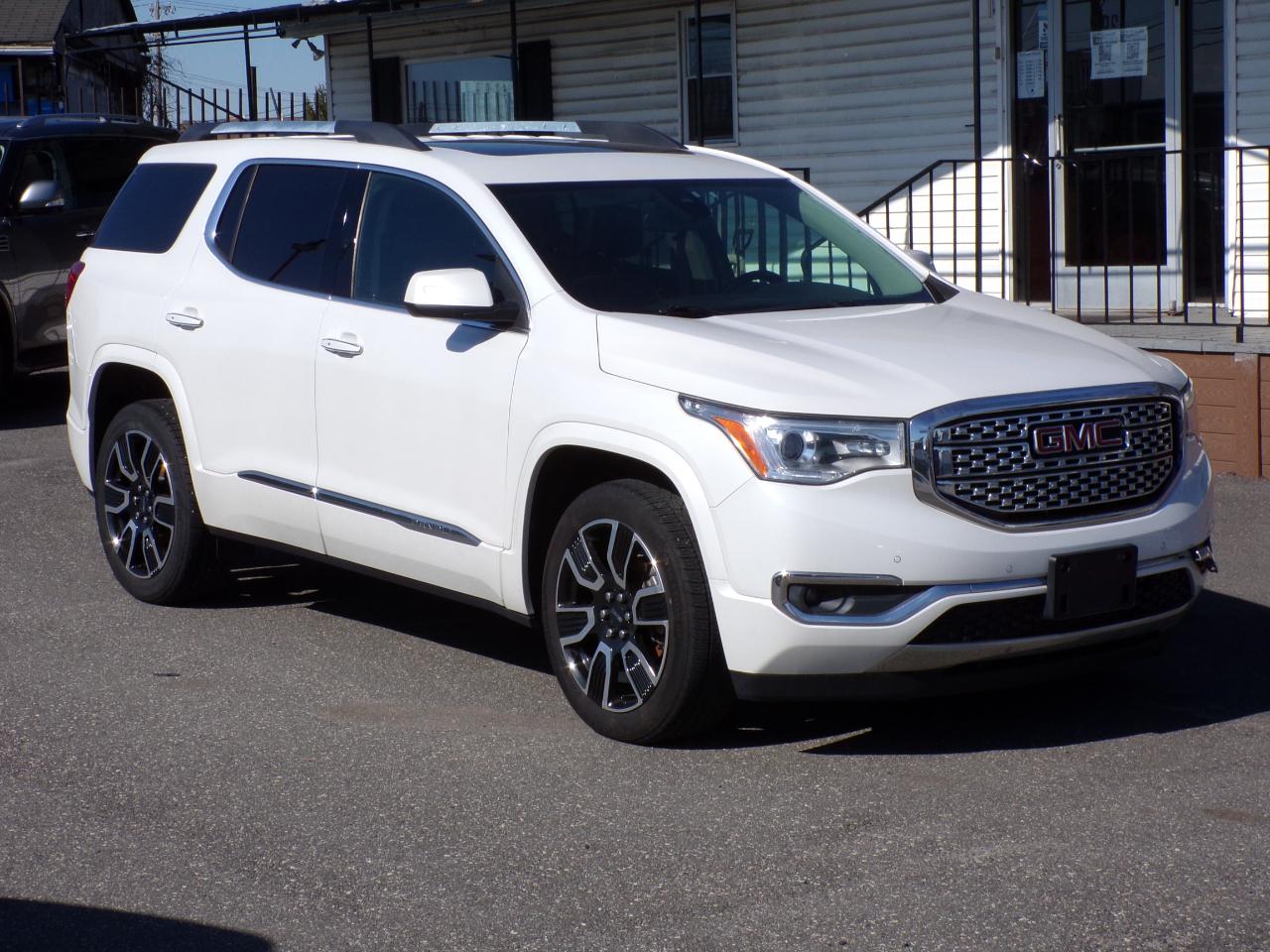 GMC Acadia Denali AWD 2019