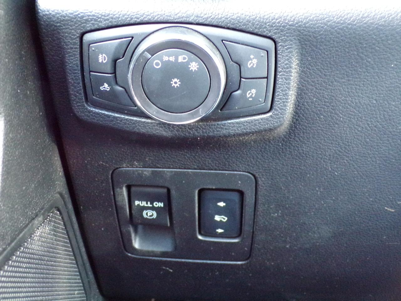 Ford F-150 XLT SuperCrew 5.5-ft. Bed 4WD 2018