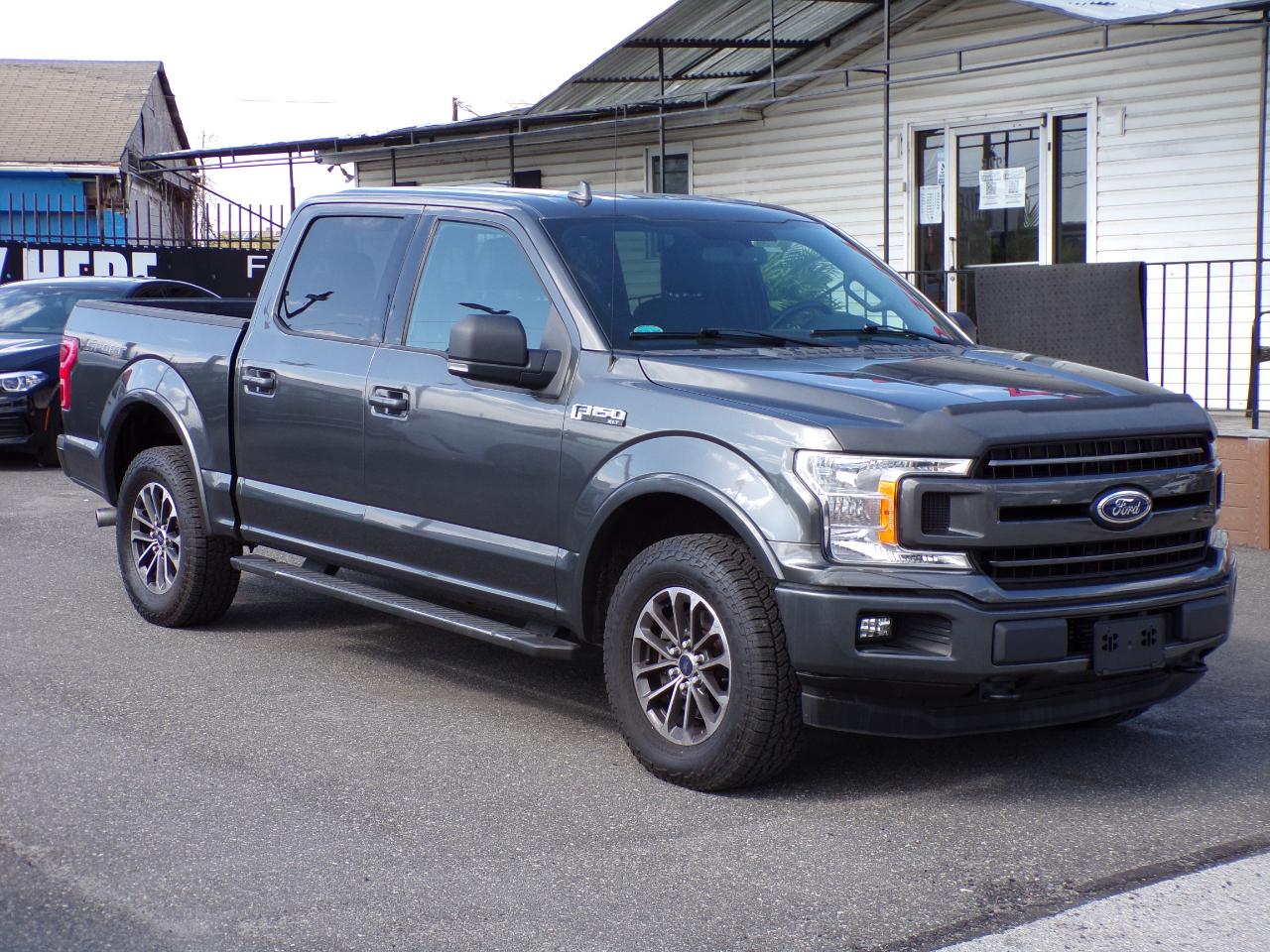 Ford F-150 XLT SuperCrew 5.5-ft. Bed 4WD 2018