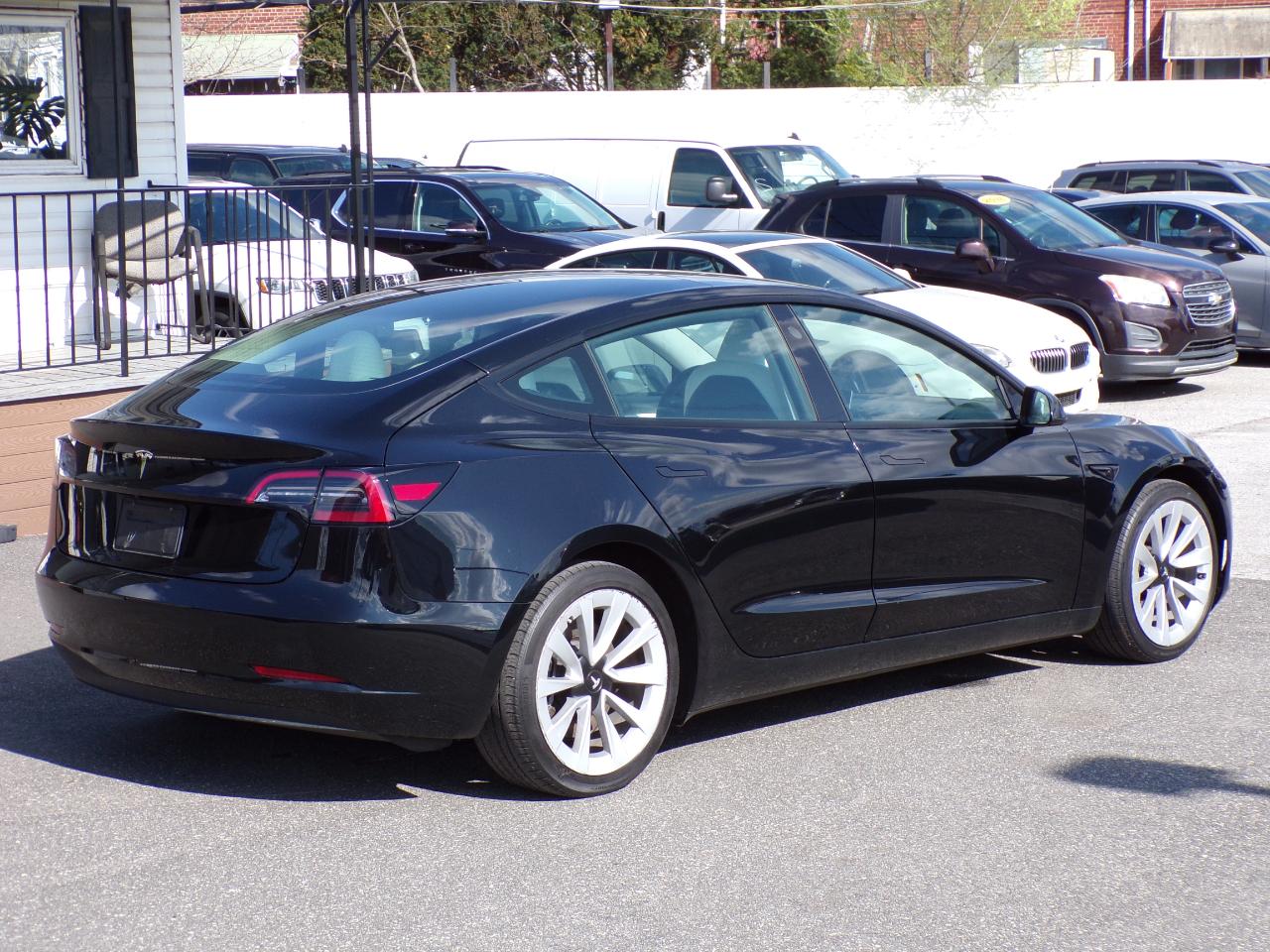 Tesla Model 3  2023