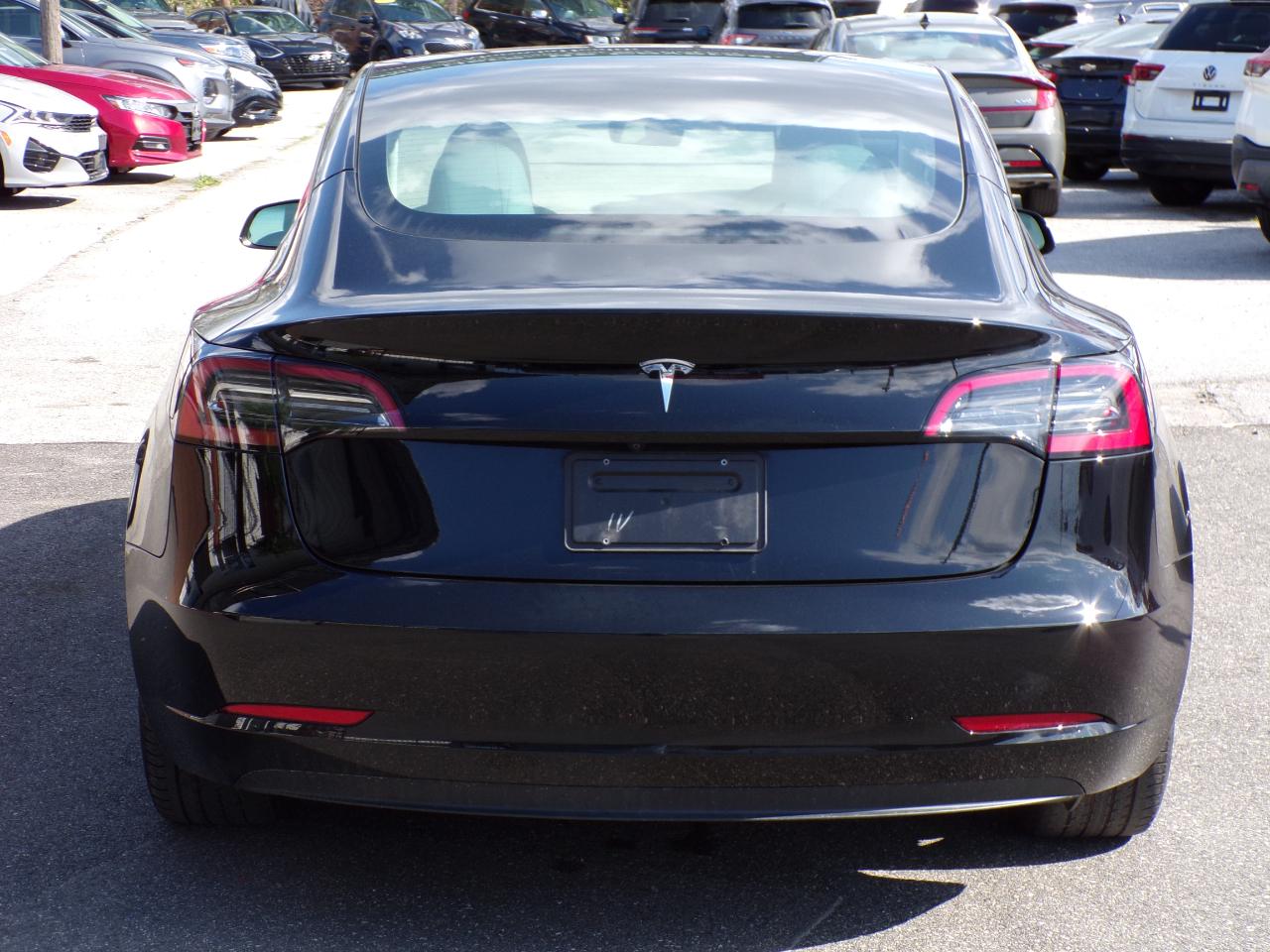 Tesla Model 3  2023