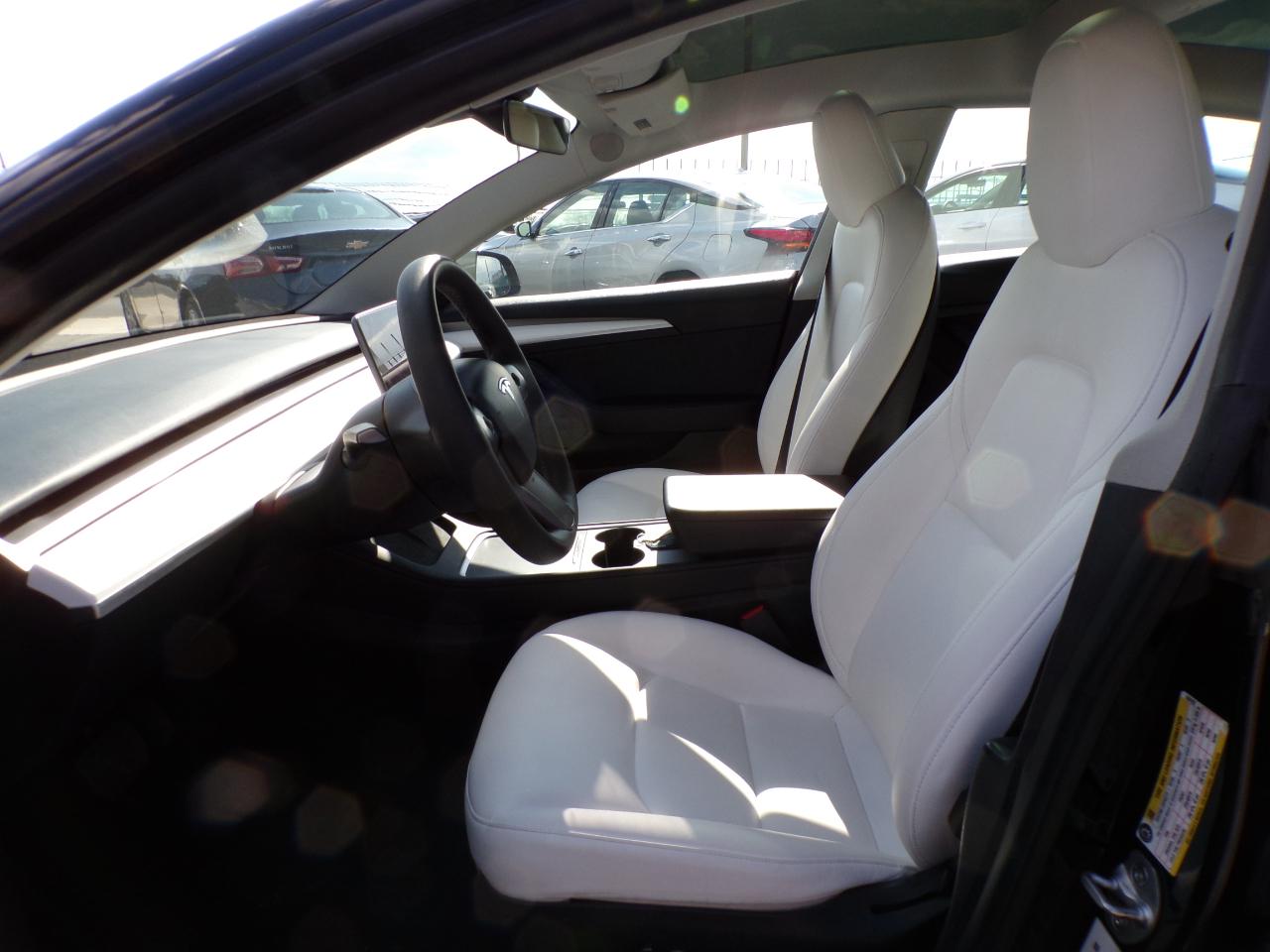 Tesla Model 3  2023