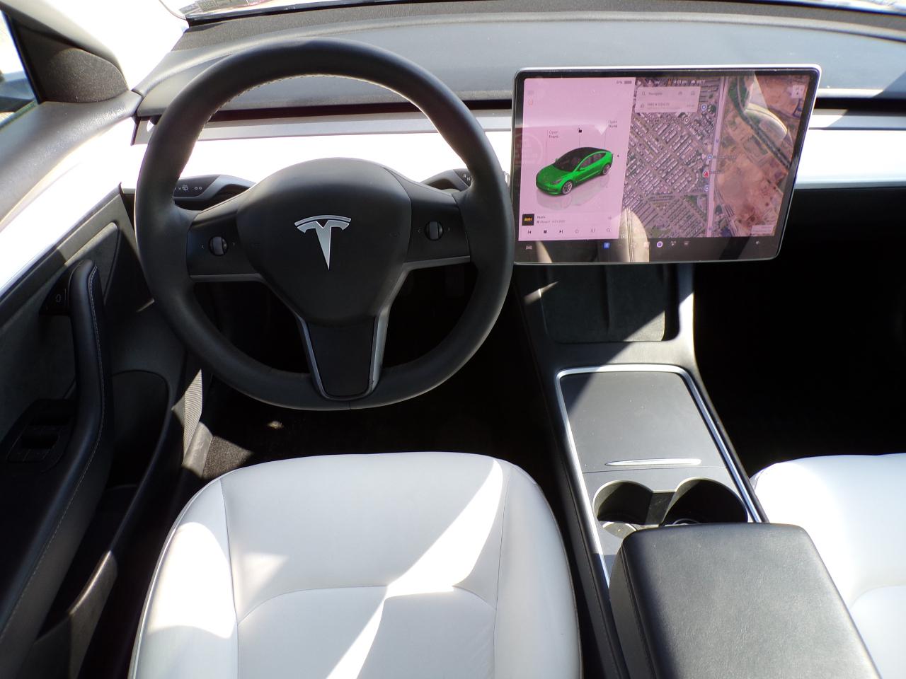 Tesla Model 3  2023