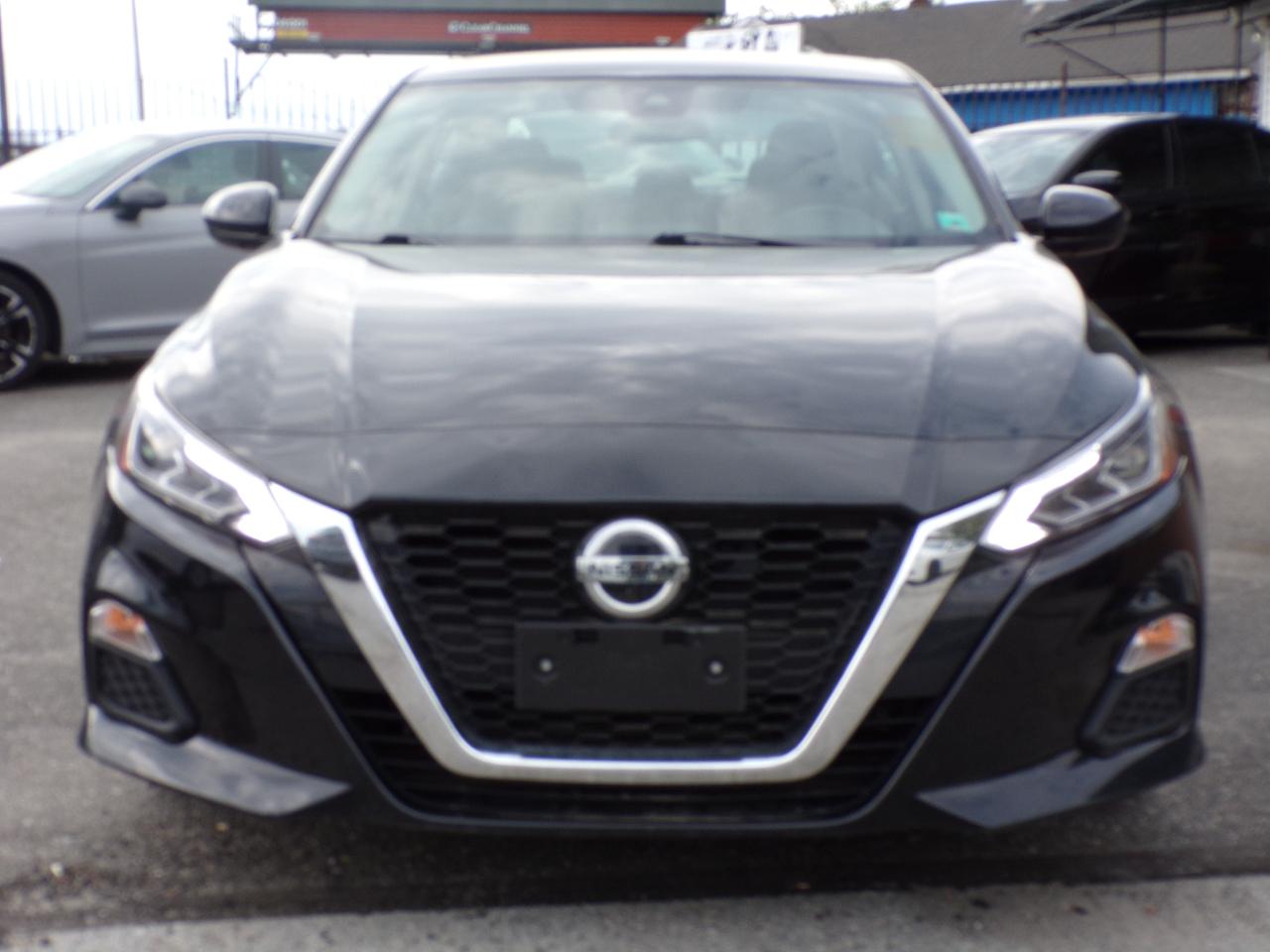 Nissan Altima 2.5 SV 2022