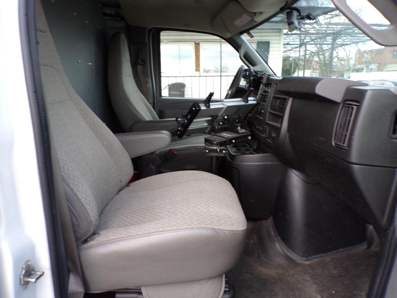 Chevrolet Express Cargo Van AWD 1500 135" 2014