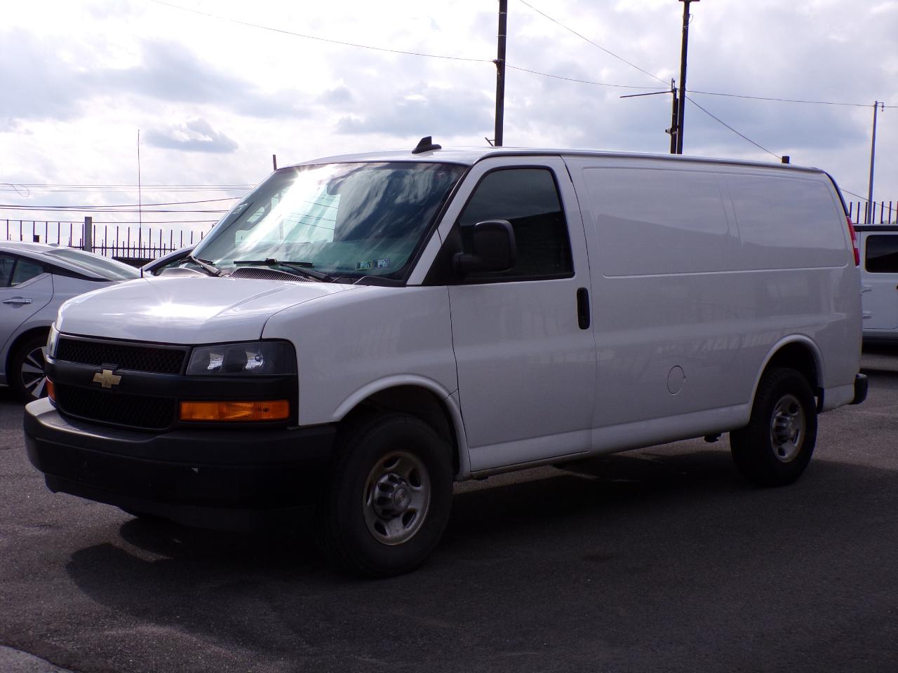 Chevrolet Express Cargo Van AWD 1500 135" 2014