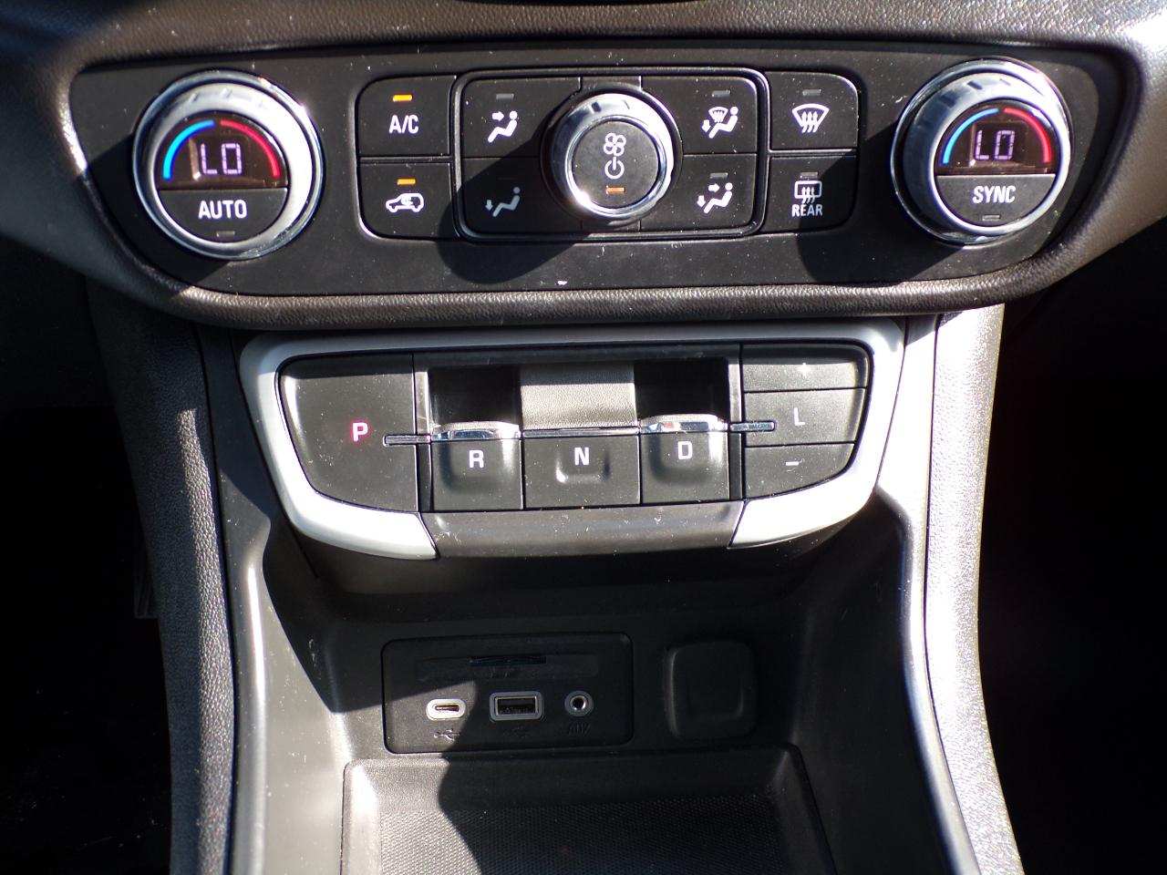 GMC Terrain AWD 4dr SLT 2023