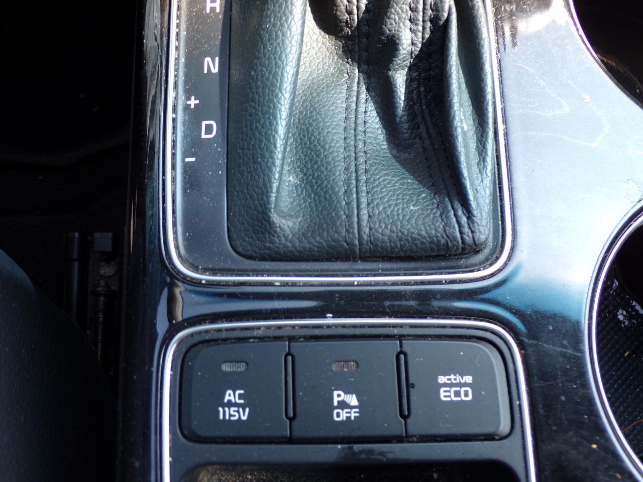 Kia Sorento AWD 4dr V6 SX 2015