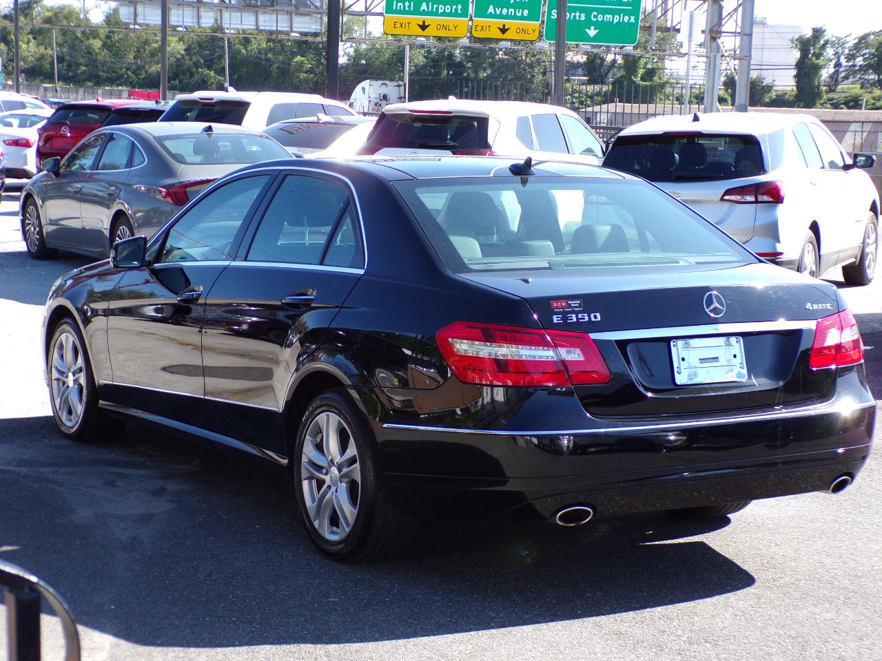Mercedes-Benz E-Class 4dr Sdn E 350 Sport 4MATIC 2011
