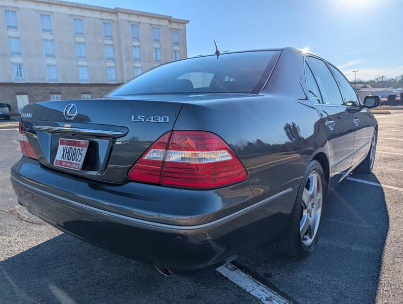 Lexus LS 430 Sedan 2005