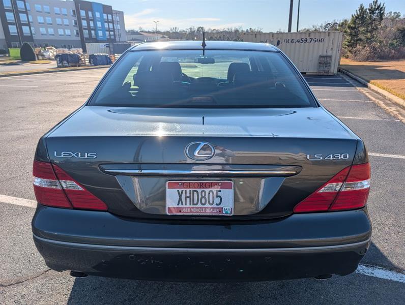 Lexus LS 430 Sedan 2005