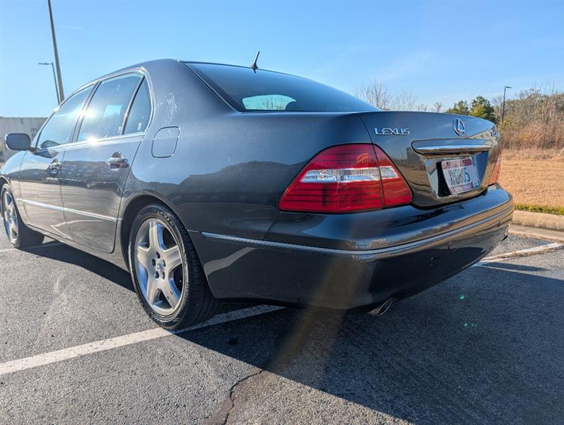 Lexus LS 430 Sedan 2005