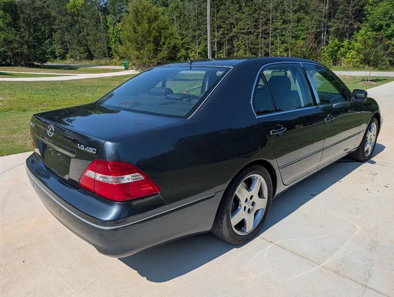 Lexus LS 430 Sedan 2005