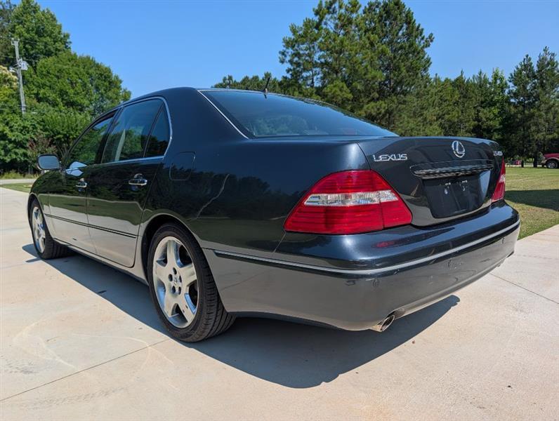Lexus LS 430 Sedan 2005