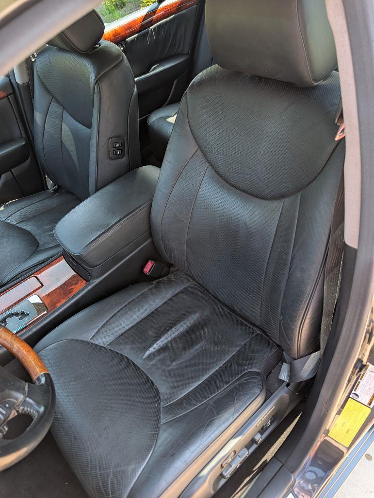 Lexus LS 430 Sedan 2005