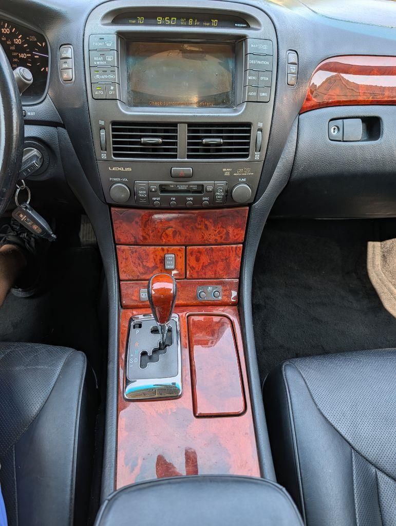 Lexus LS 430 Sedan 2005