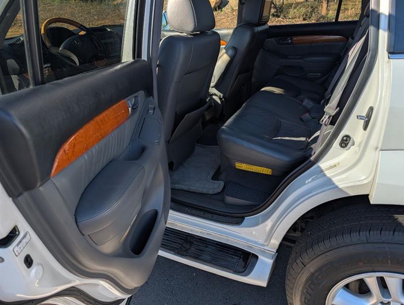 Lexus GX 470 Sport Utility 2004