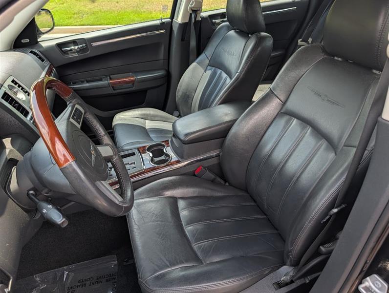 Chrysler 300 C HEMI RWD 2010