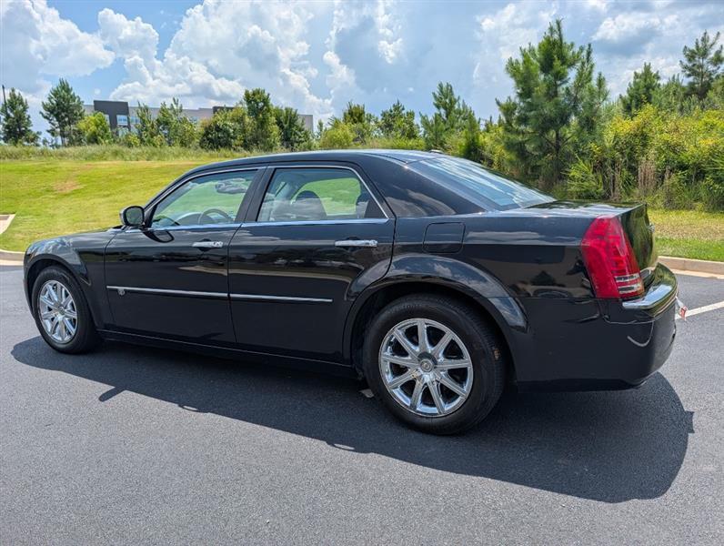 Chrysler 300 C HEMI RWD 2010