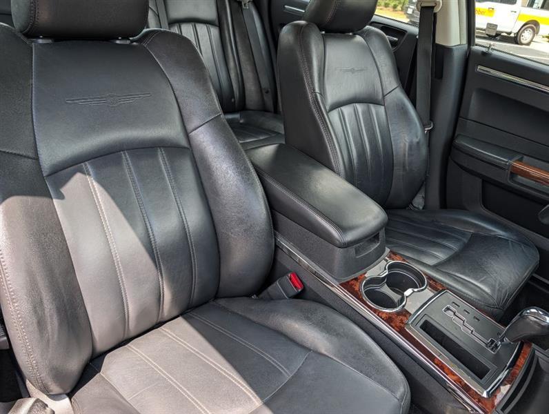 Chrysler 300 C HEMI RWD 2010