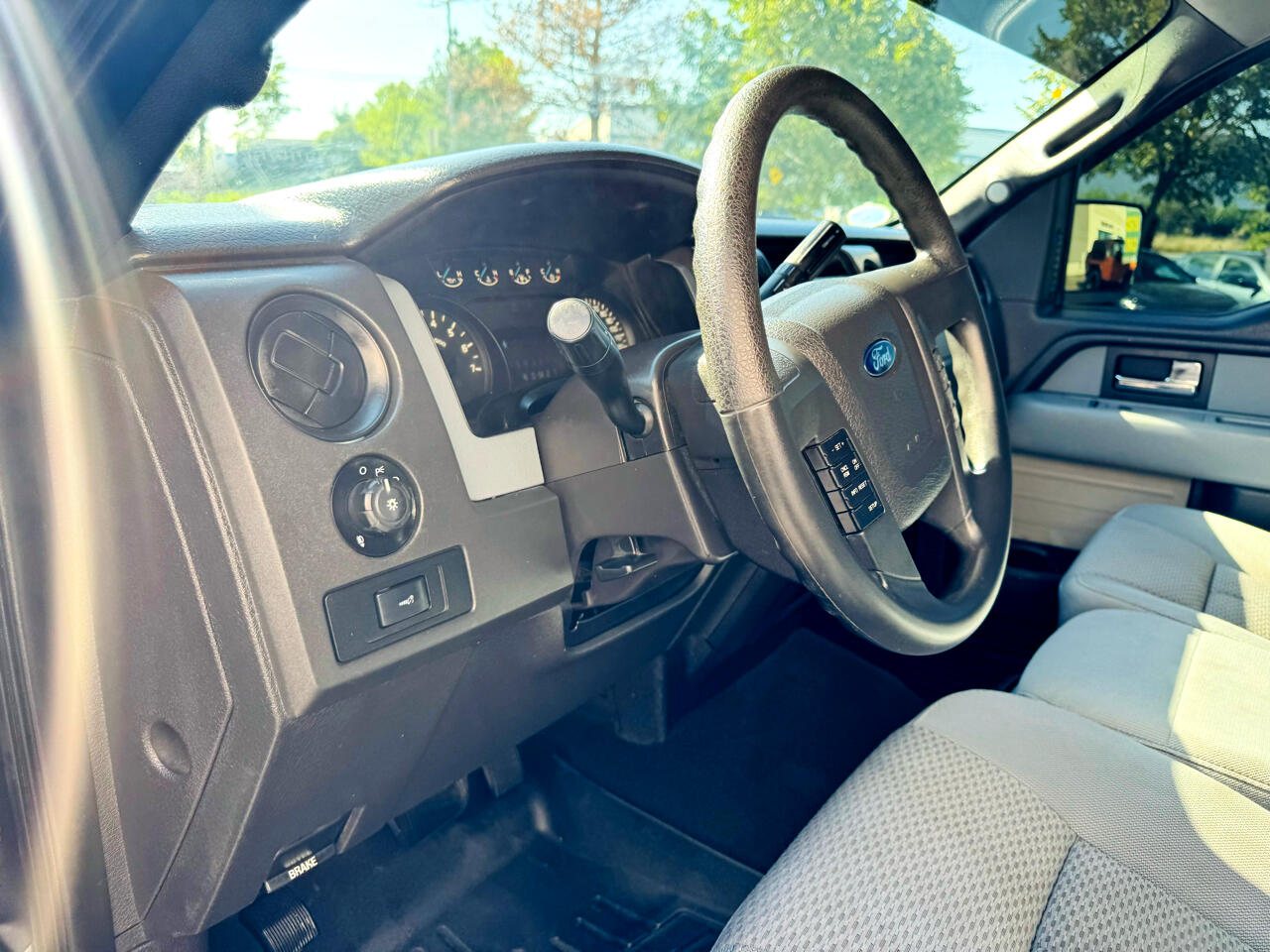 Ford F-150 STX SuperCrew 4WD 2013